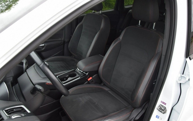 Ford Kuga cena 66899 przebieg: 97000, rok produkcji 2017 z Pieńsk małe 631
